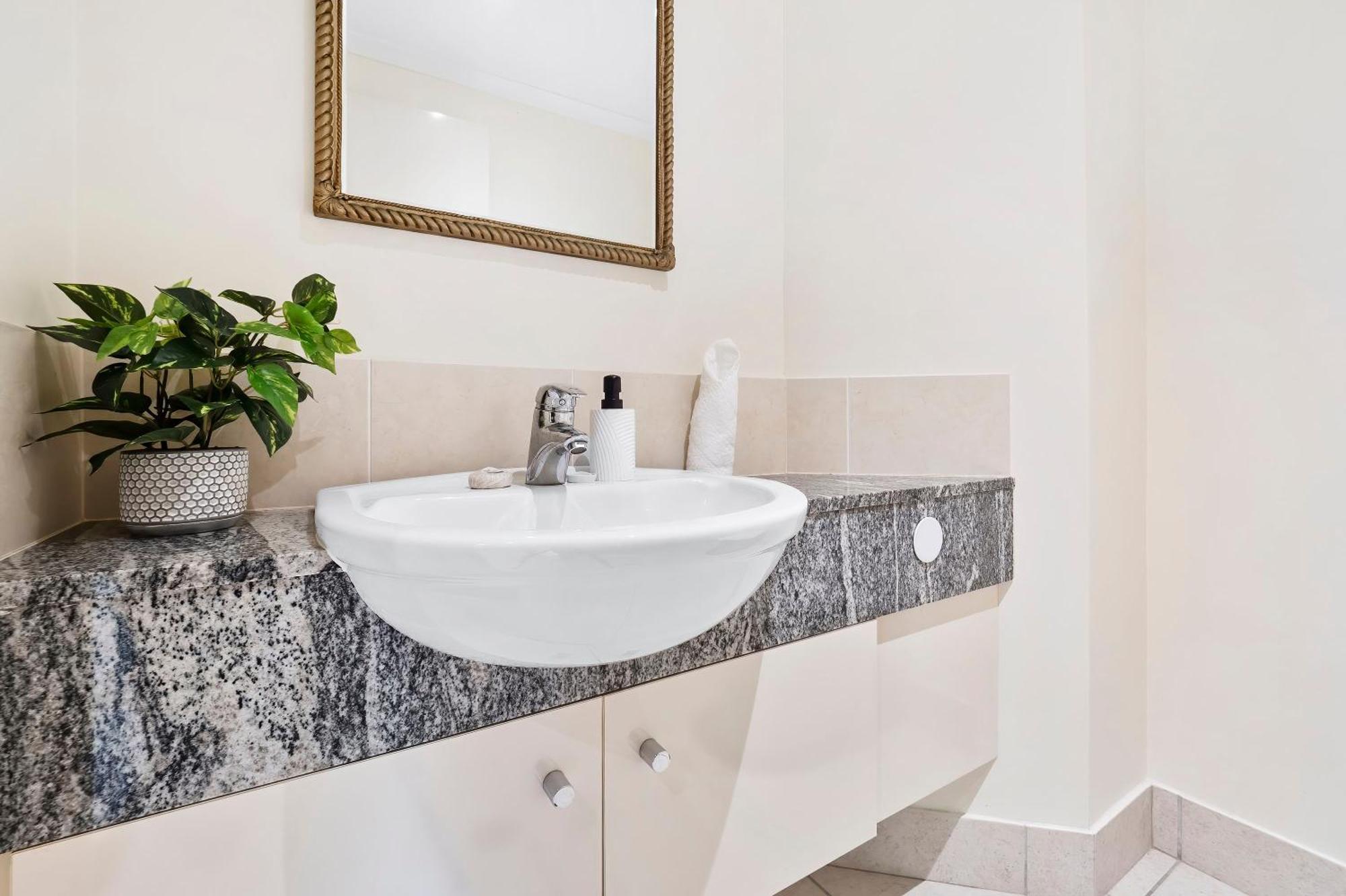 Arlington Apartments Clifton Beach Δωμάτιο φωτογραφία